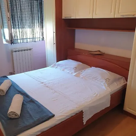 Apartment House Aurora *