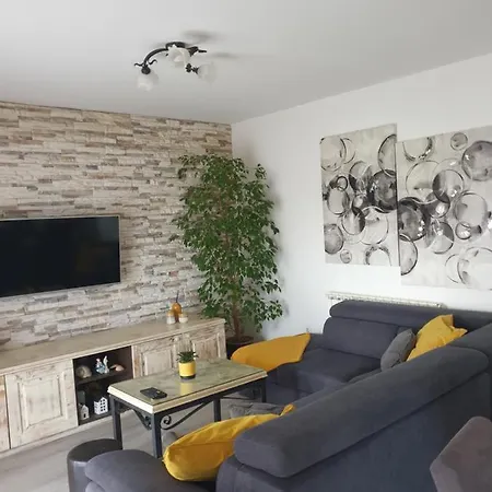 Appartement House Aurora *