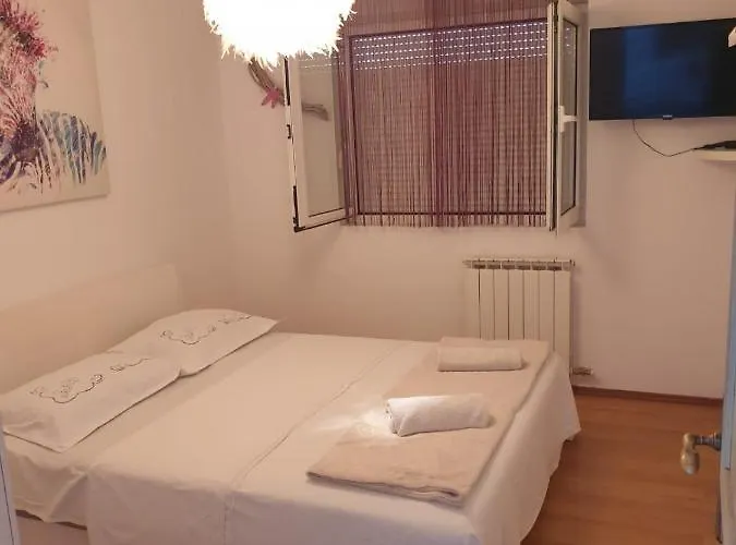 House Aurora Apartamento *