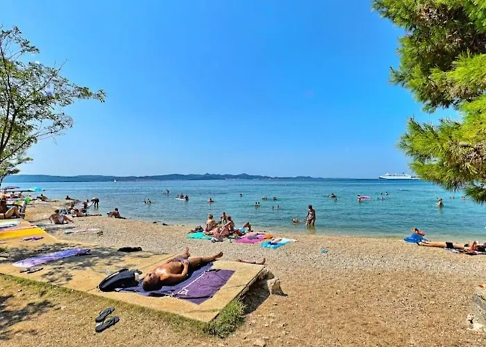 House Aurora Apartman